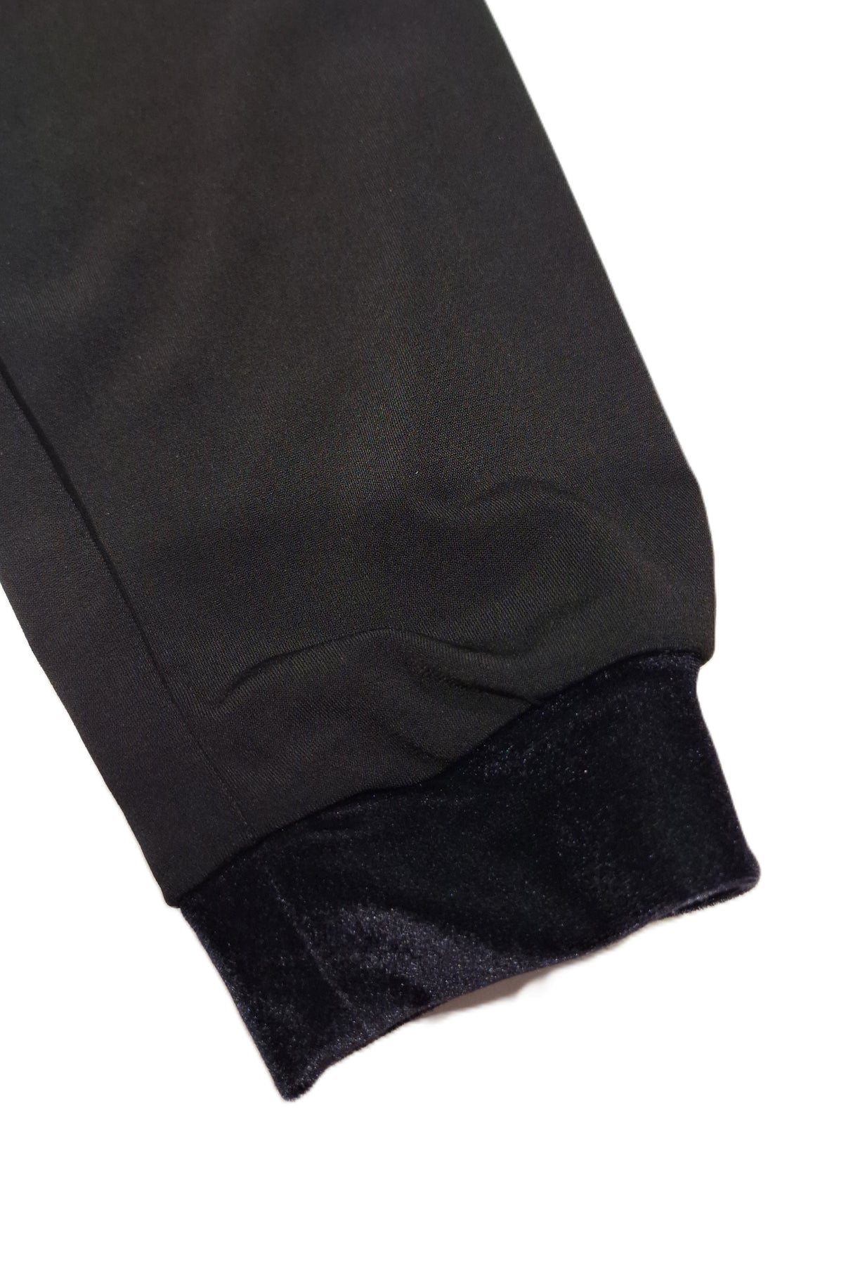 HD Pánský top s dlouhým rukávem, výstřih do 'V' se sametovým lemem a manžetou