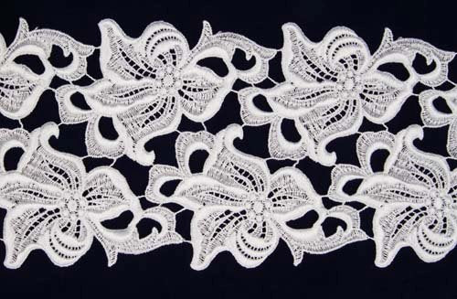 Ribbon lace Lily, White, 15 cm wide